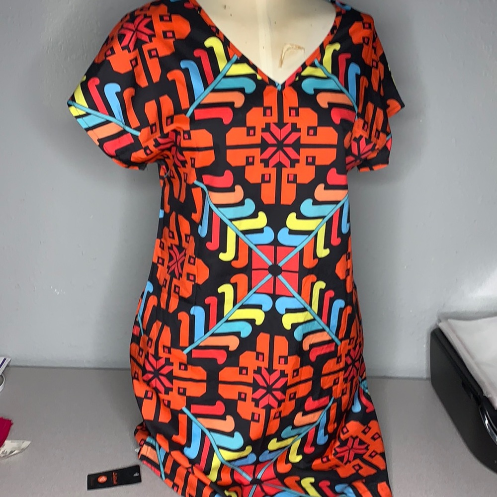 6/$20🍃LakLook Pattern Neon Dress with pockets